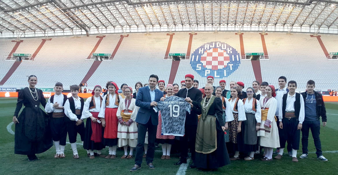 Jedinstvo s Hajdukom