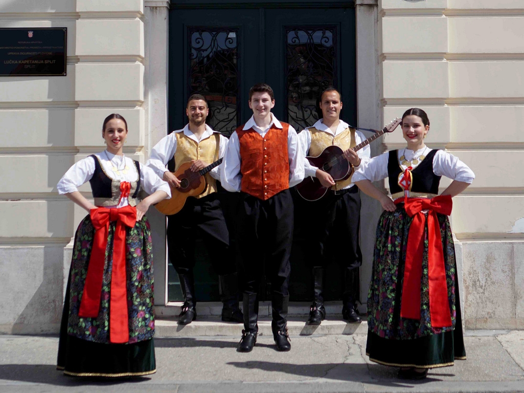 Laganini kroz veljaču